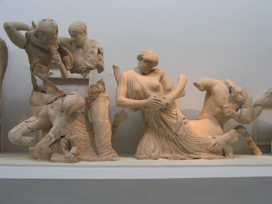 Delfy - muzeum-fryz 01